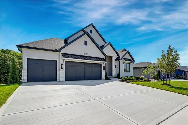 11806 W 181st Terrace, Overland Park, KS 66013