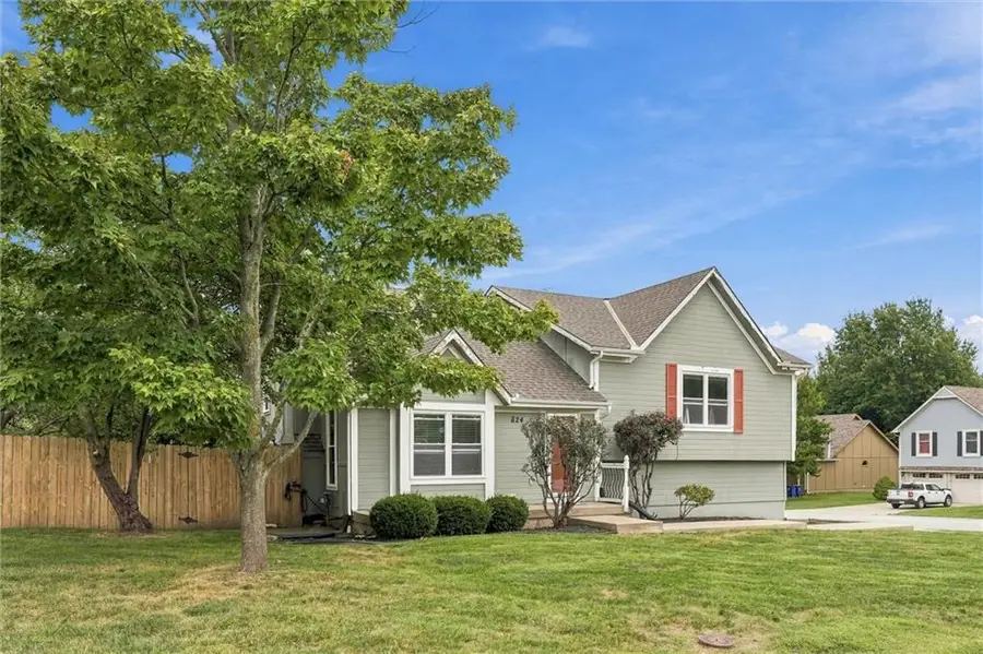 824 SE 10th Terrace, Lees Summit, MO 64081 - #2