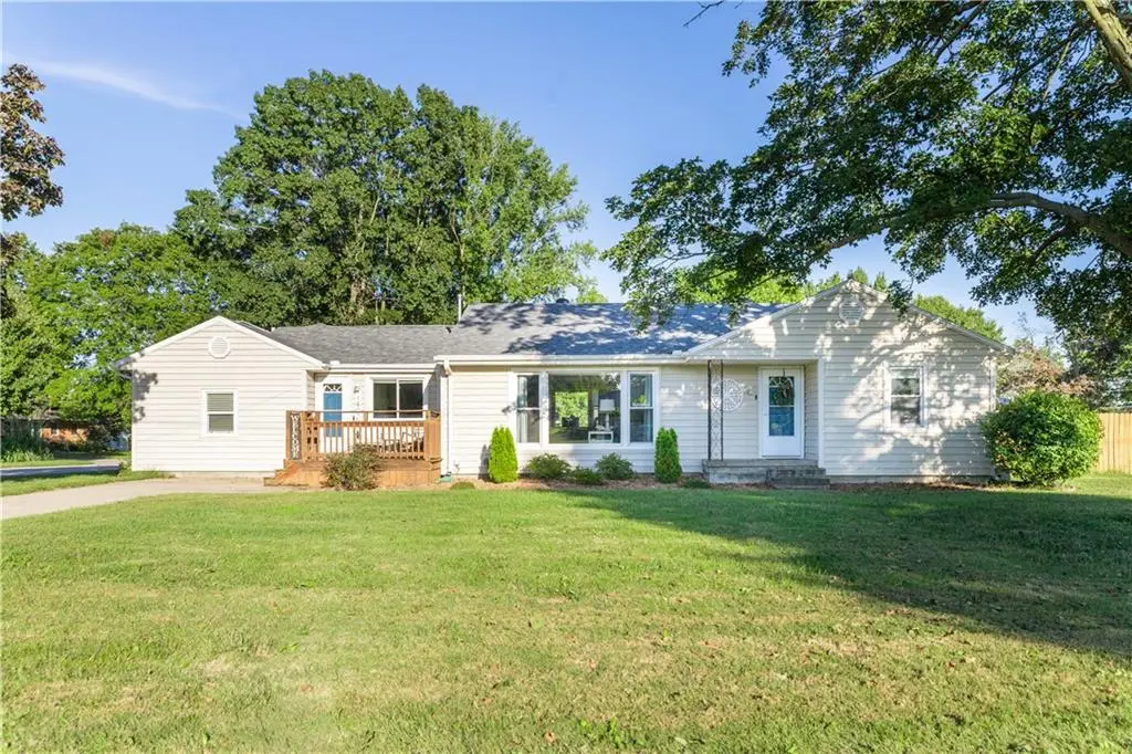 1402 S English Avenue, Marshall, MO 65340 - #1