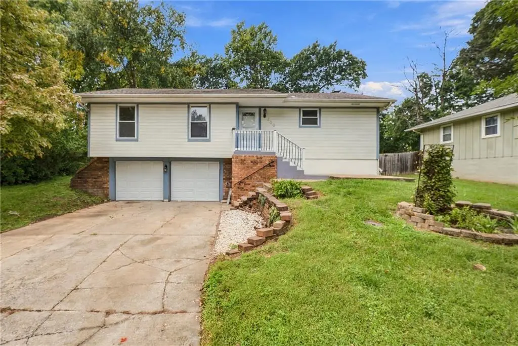 200 S Downey Avenue, Independence, MO 64056 - #1