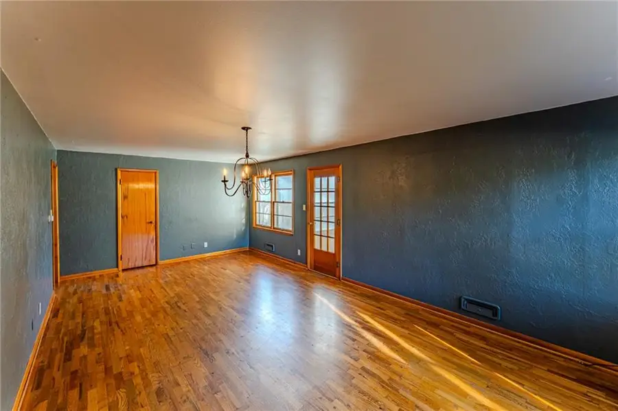 404 N State Street, Yates Center, KS 66783 - #2