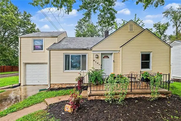 8101 Belleview Avenue, Kansas City, MO 64114
