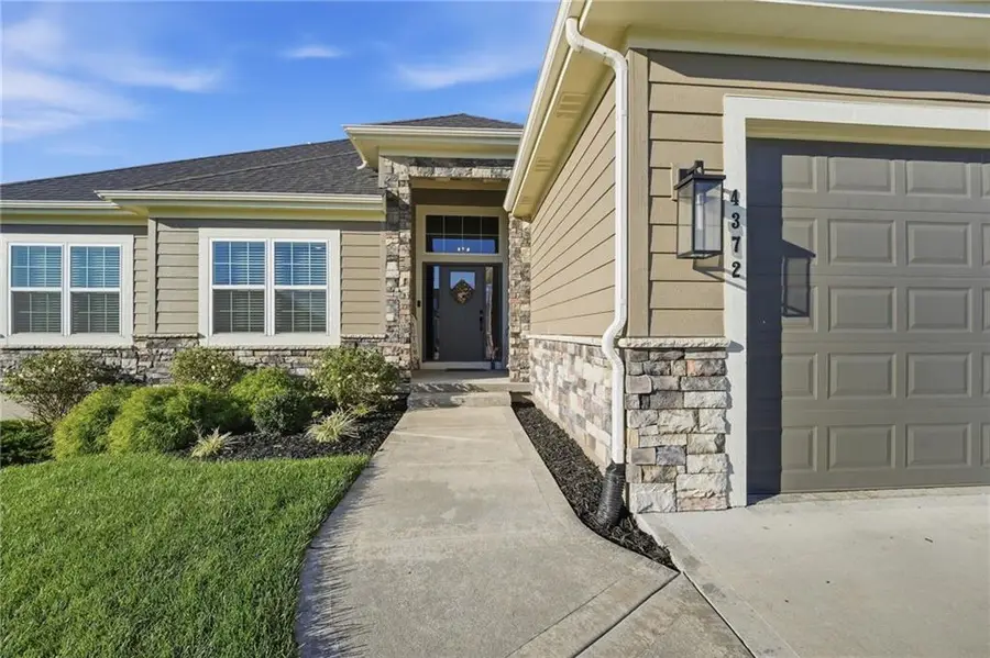 4372 Aspen Drive, Basehor, KS 66007 - #3