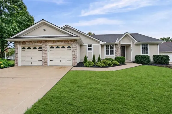1203 E 118 Terrace, Kansas City, MO 64131