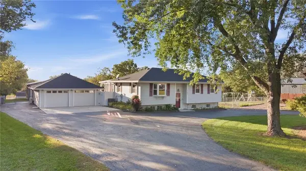 740 N 141st Street, Bonner Springs, KS 66012