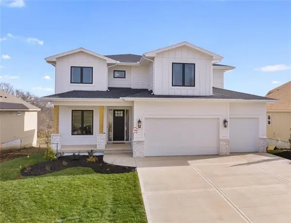 9439 Wild Rose Lane, Lenexa, KS 66227