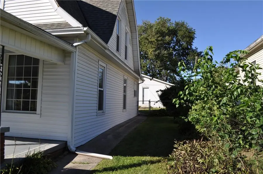 3305 Sacramento Street, Saint Joseph, MO 64507 - #3
