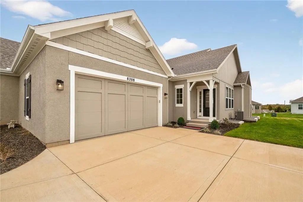 8286 Brockway Street, Lenexa, KS 66220 - #1