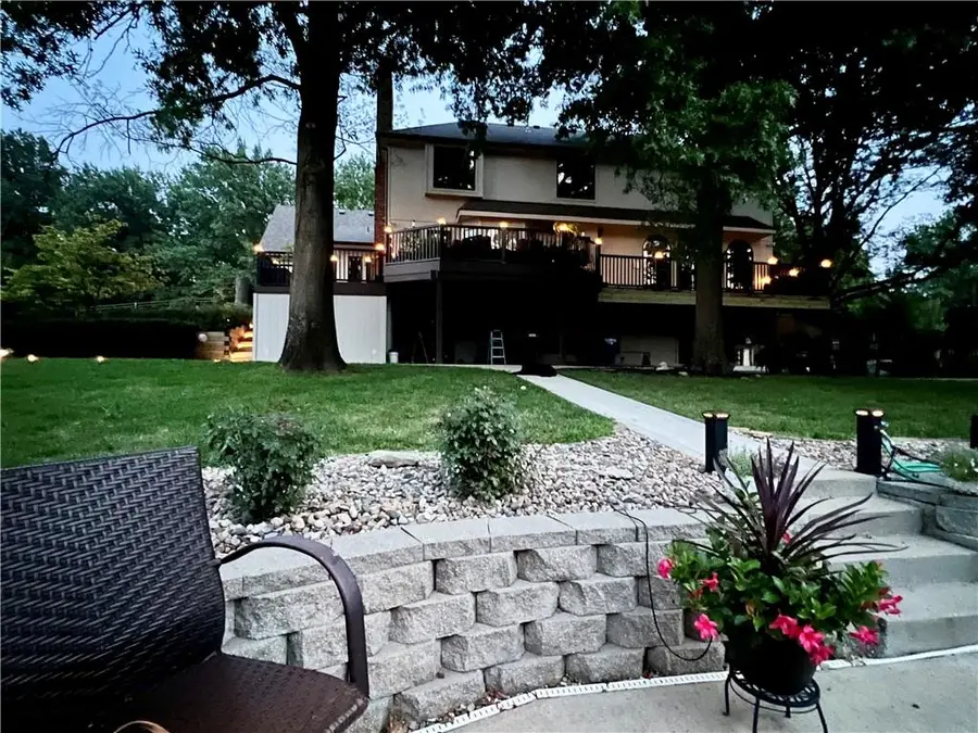 9510 SE Keystone Drive, Lees Summit, MO 64086 - #3