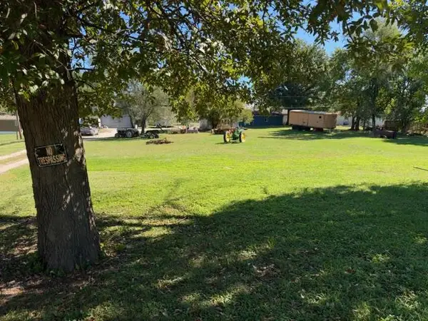 1001 N Jerry Avenue, Raymore, MO 64083