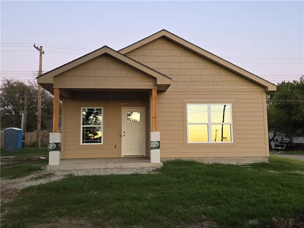1101 N Main Street, Ottawa, KS 66067 - #1