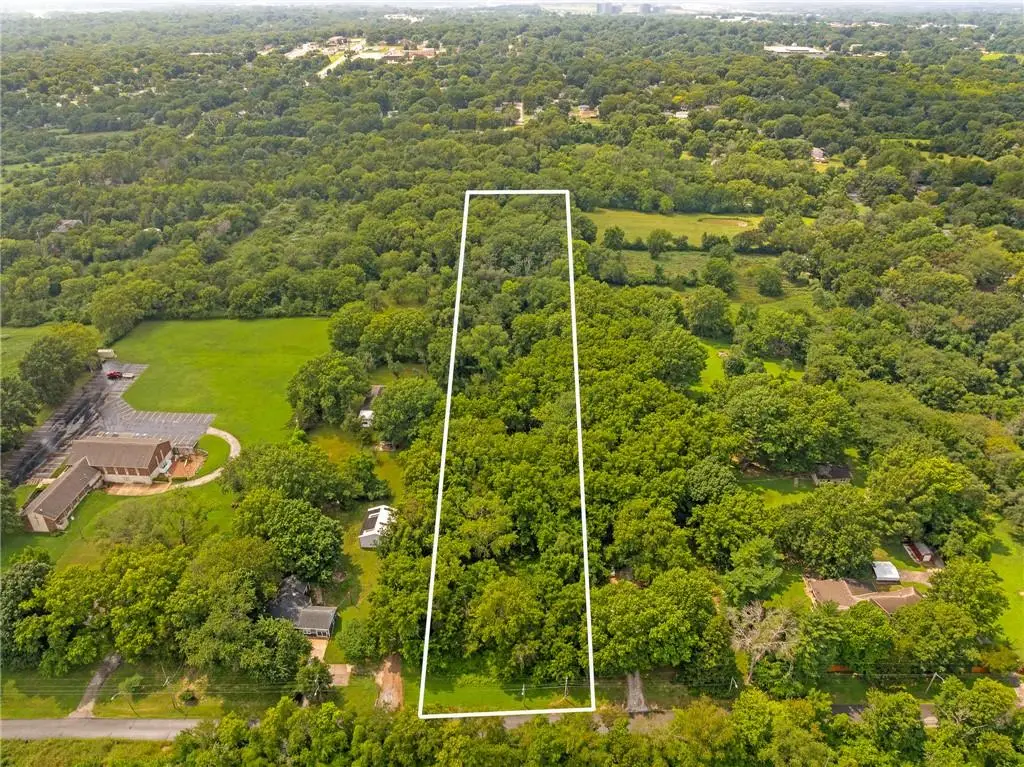 9304 Elm Avenue, Kansas City, MO 64138 - #1