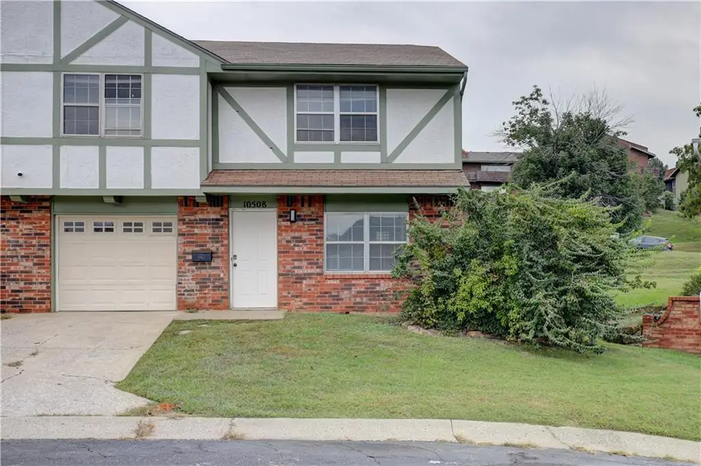 10508 E 41st Street, Kansas City, MO 64133 - #1