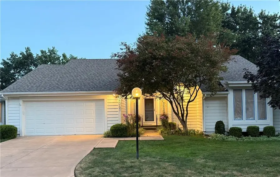 2009 W 123rd Terrace, Leawood, KS 66209 - #2