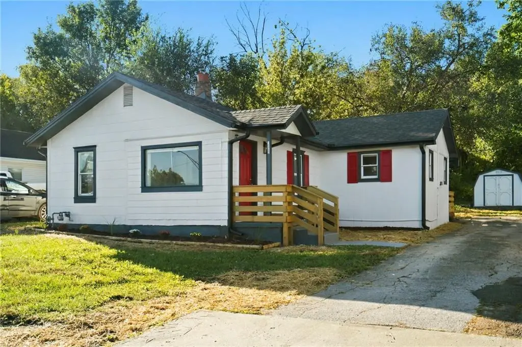 15023 E Truman Road, Independence, MO 64050 - #1