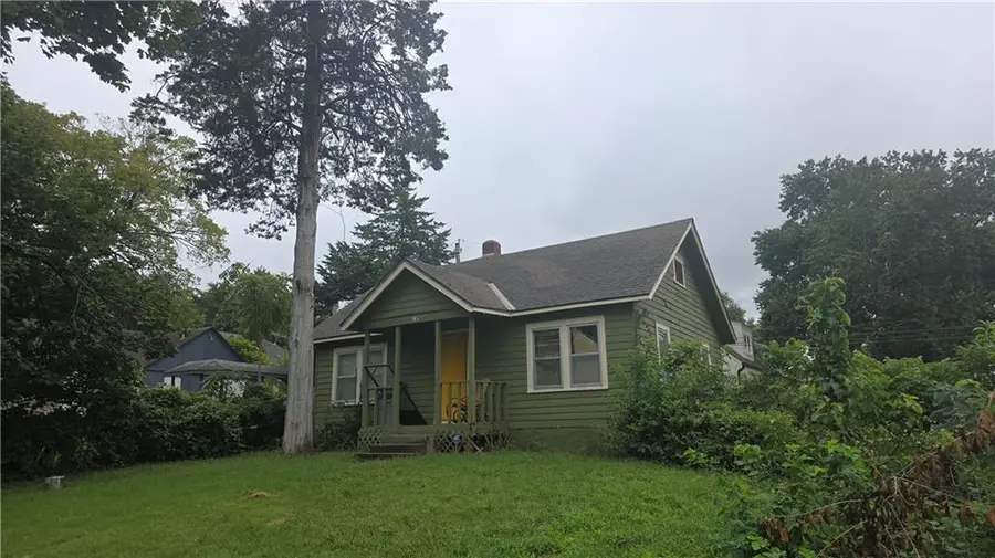 8145 Holmes Road, Kansas City, MO 64131 - #2