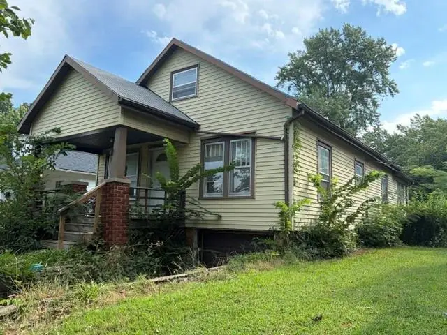 1443 Central Street, Leavenworth, KS 66048 - #1