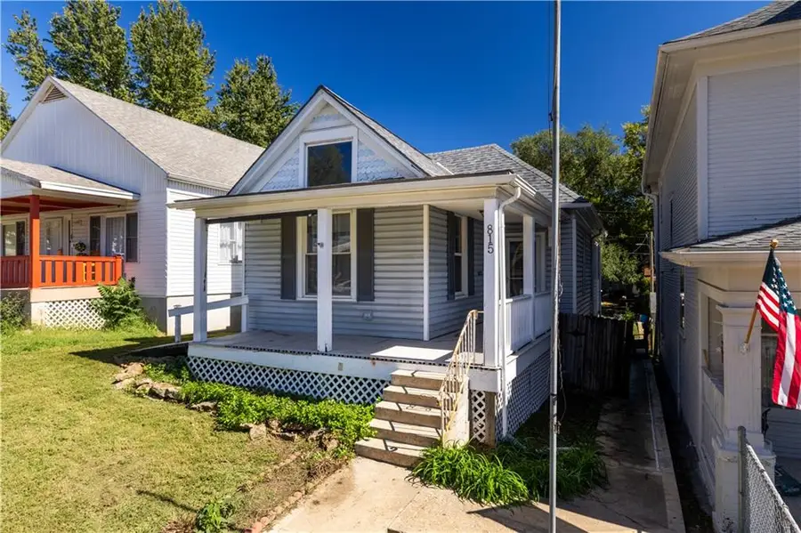 815 S 16th Street, Saint Joseph, MO 64501 - #3