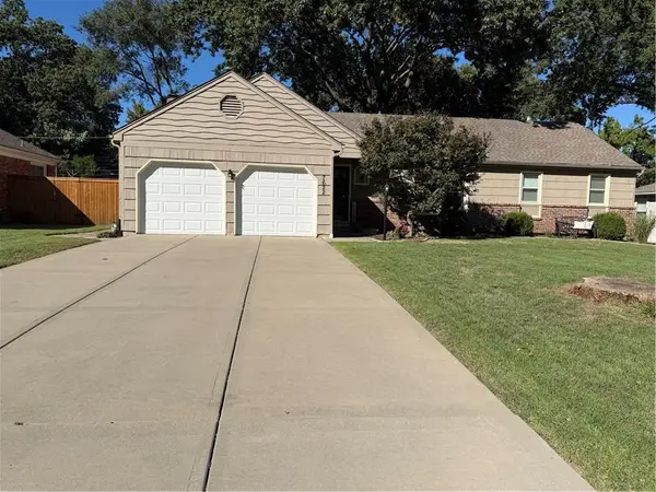 7622 W 96th Terrace, Overland Park, KS 66212