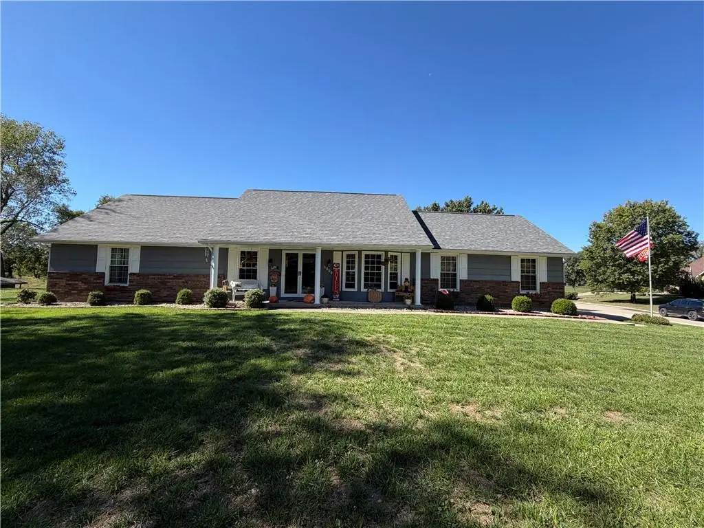 1008 Medbury Lane, Richmond, MO 64085 - #1