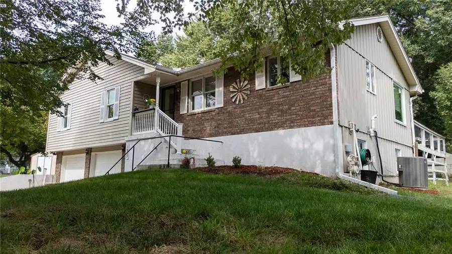 1909 Joy Circle, Excelsior Springs, MO 64024 - #3