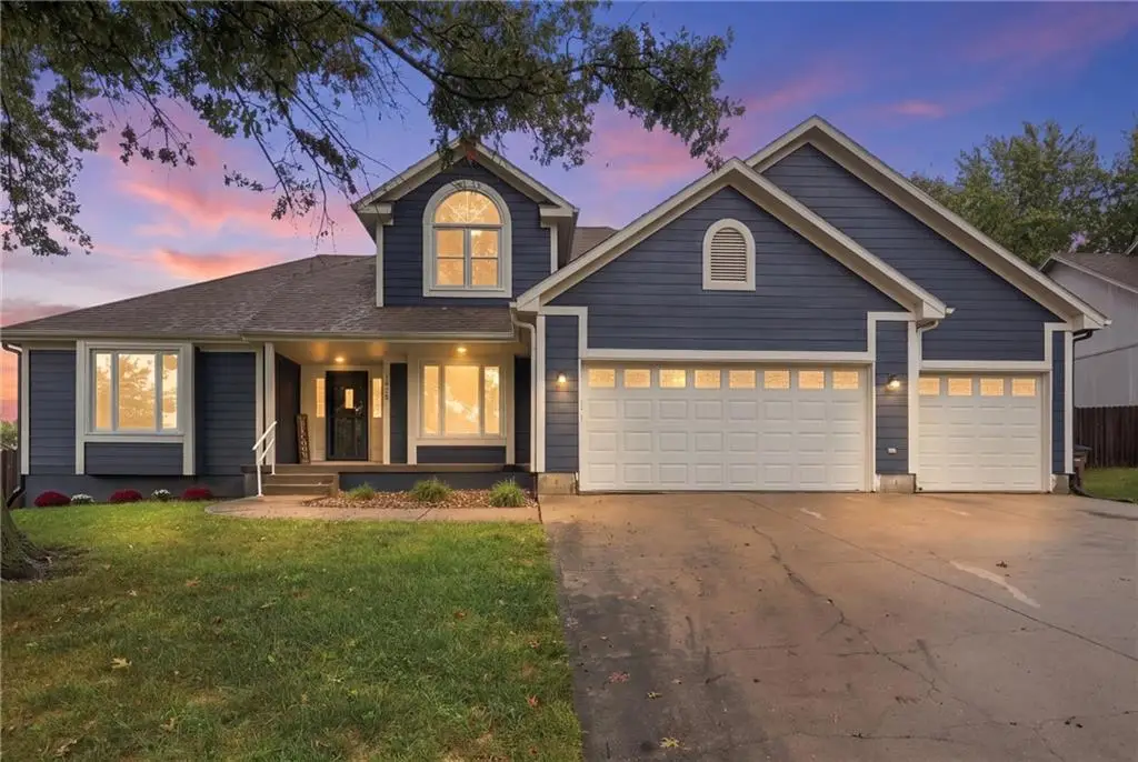 1516 Wrangler Way, Raymore, MO 64083 - #1