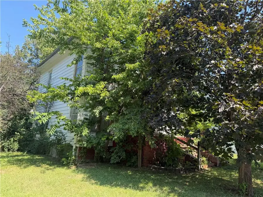 525 W 1st Street W, Maryville, MO 64468 - #2
