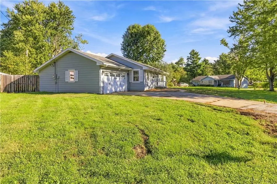 300 W Missouri Avenue, Plattsburg, MO 64477 - #2