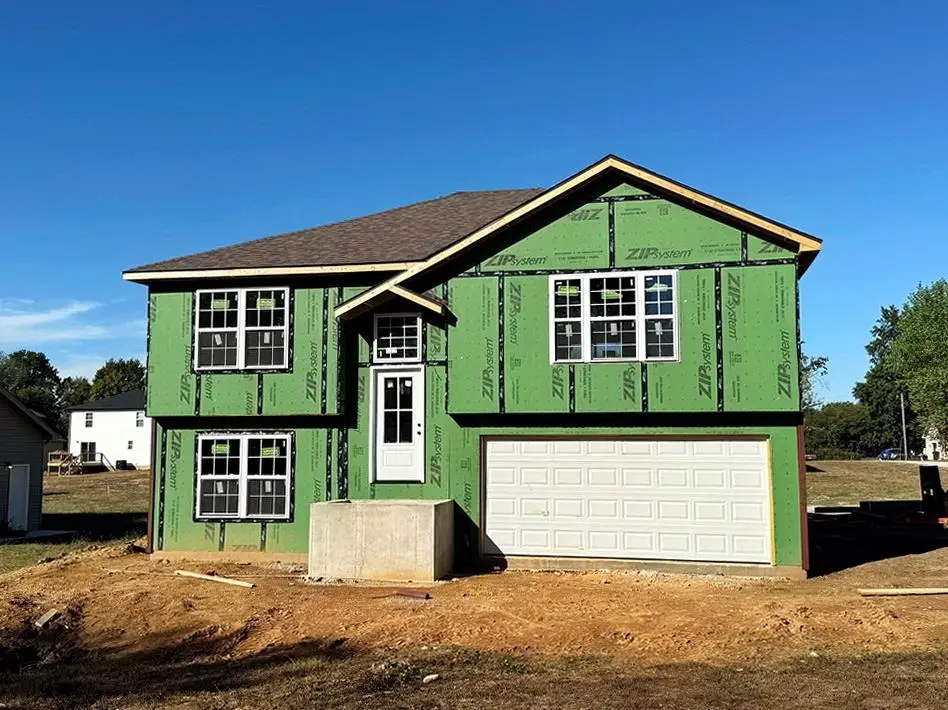 1710 S Jackson Street, El Dorado Springs, MO 64744 - #1