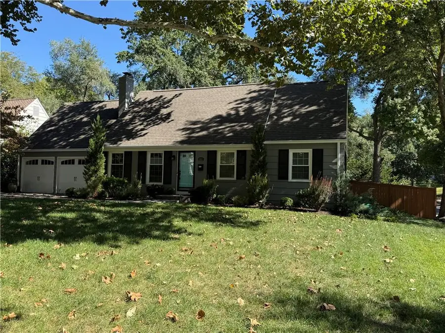 7647 Fairway Street, Prairie Village, KS 66208 - #3