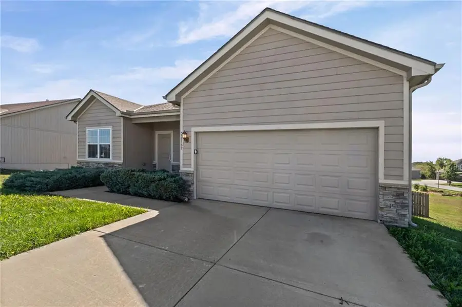 26169 W 141st Terrace, Olathe, KS 66061 - #3