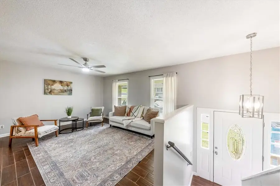 6739 NW Hilldale Drive, Kansas City, MO 64151 - #2