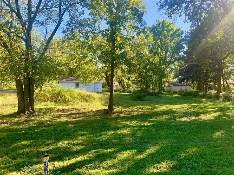 751 Sycamore Street, Pleasanton, KS 66075 - #2
