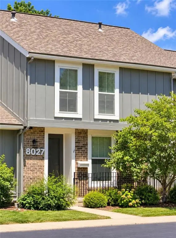 8027 Halsey Street, Lenexa, KS 66215