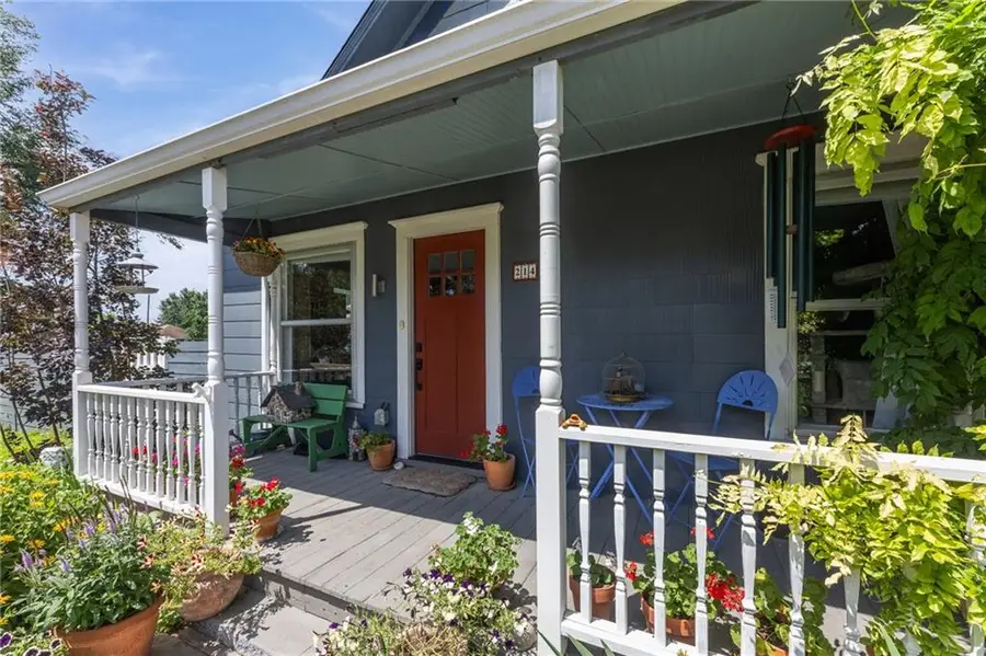 214 S 8th Street, Humboldt, KS 66748 - #2