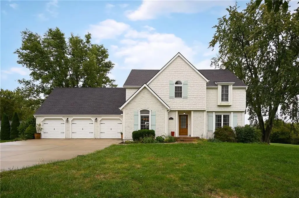 3955 W 214th Street, Bucyrus, KS 66013 - #1