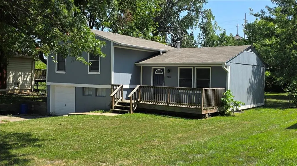 7301 84th Terrace Nw, Kansas City, MO 64151 - #1