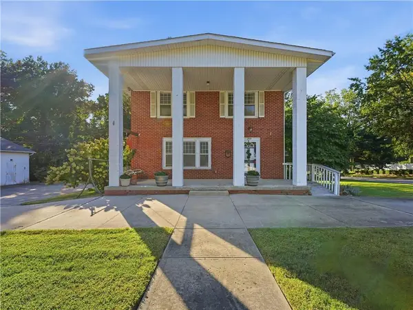 200 SW Madison Street, Lee's Summit, MO 64063