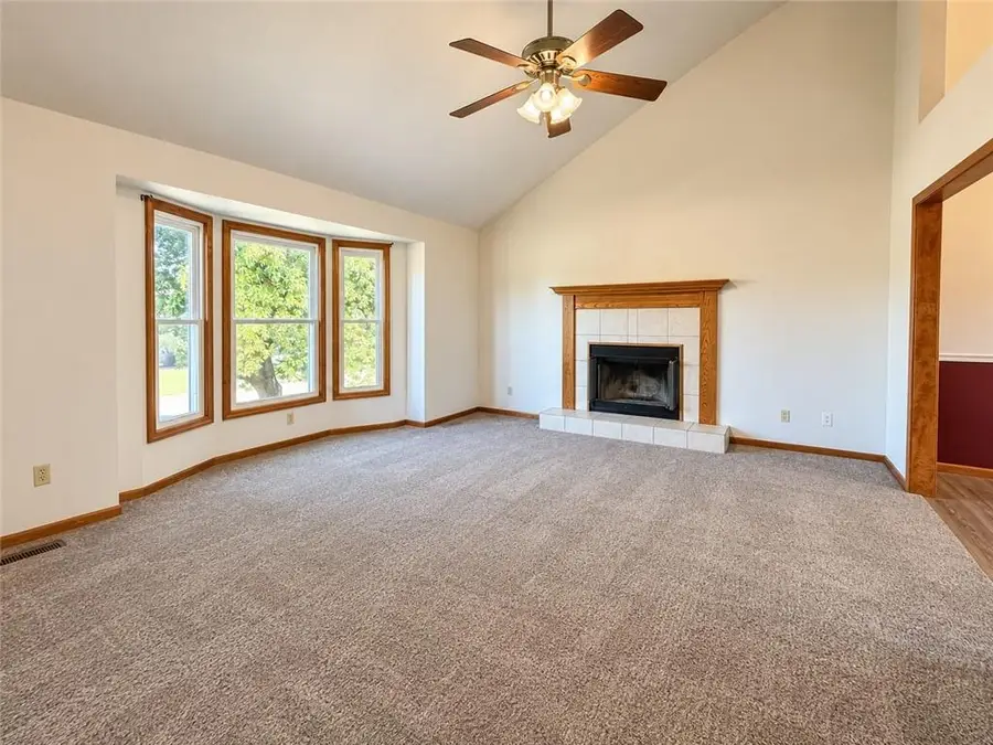 5302 Stoneridge Drive, Saint Joseph, MO 64507 - #2