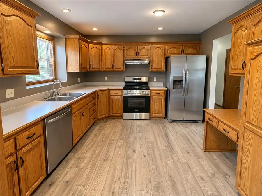 5302 Stoneridge Drive, Saint Joseph, MO 64507 - #3
