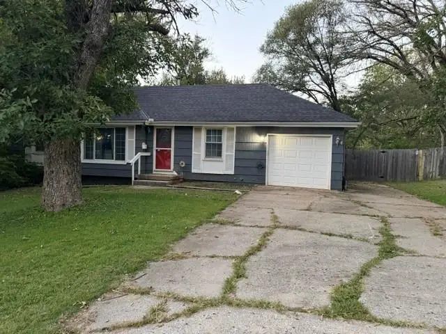 6310 E 102nd Street, Kansas City, MO 64134 - #1