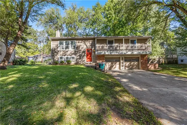 10310 W 89th Street, Overland Park, KS 66214