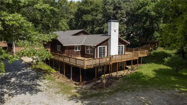 3802 Christine Drive, St Joseph, MO 64503