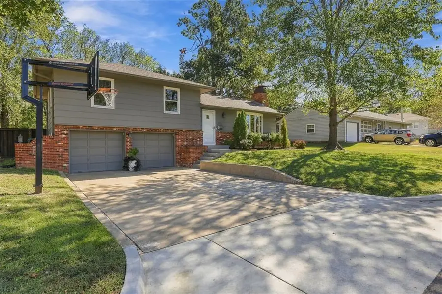 815 S Eddy Street, Fort Scott, KS 66701 - #2