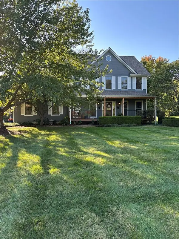 24112 S Wildgoose Lane, Peculiar, MO 64078