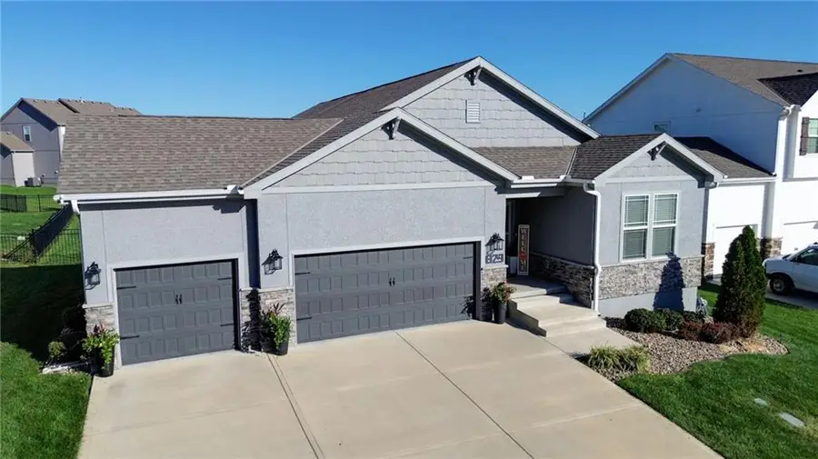 829 SW Haverford Road, Lees Summit, MO 64081 - #2