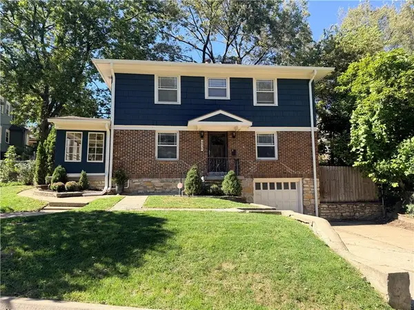 4936 Troostwood Road, Kansas City, MO 64110