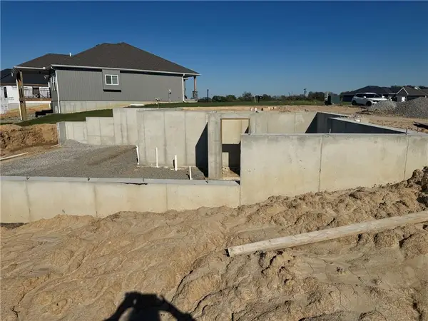 4603 Valley Ridge Court, St Joseph, MO 64505