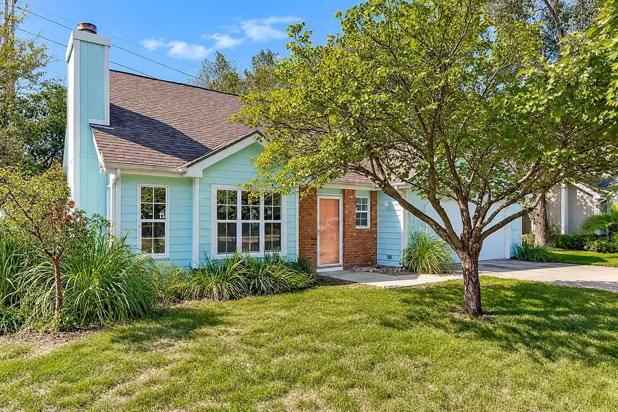2809 Bluestem Drive, Lawrence, KS 66047 - #2