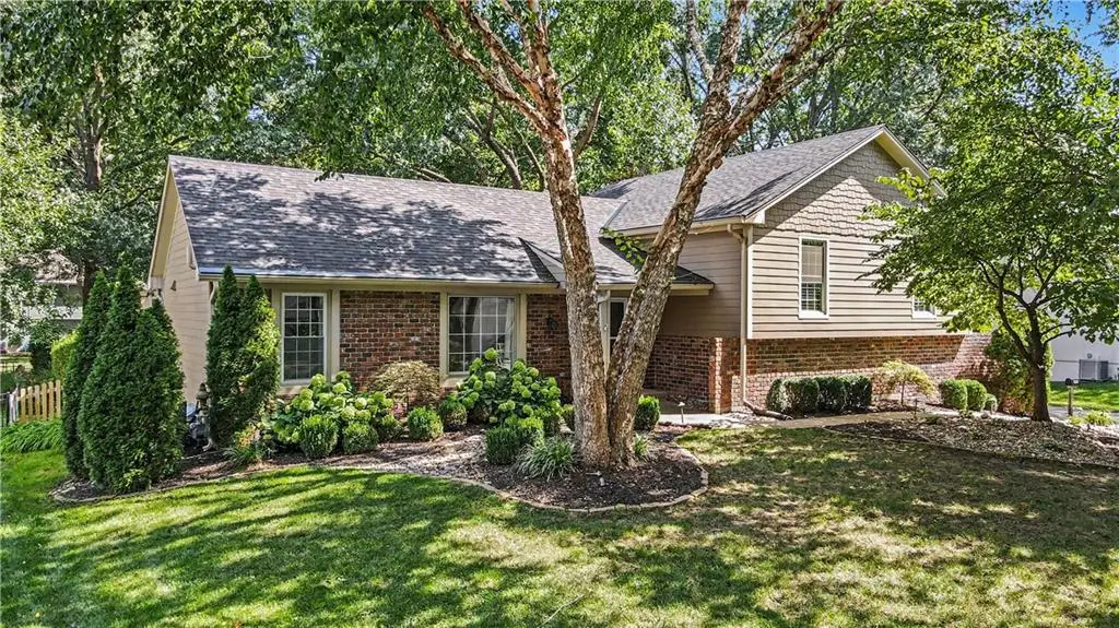 10519 Pawnee Lane, Leawood, KS 66206 - #1